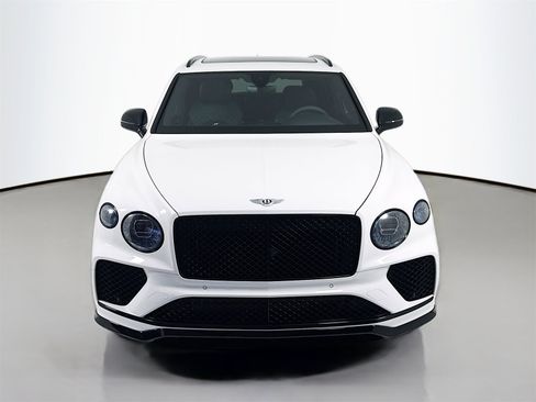 Used 2022 Bentley Bentayga image 7