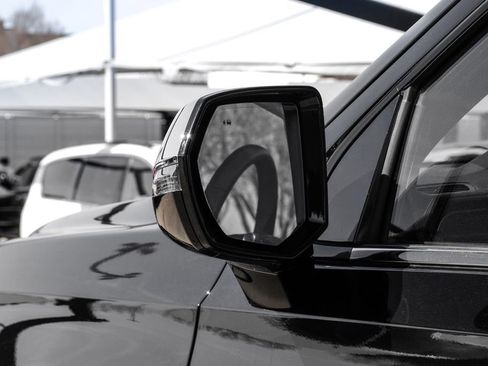 Used 2024 Chevrolet Tahoe Premier image 44