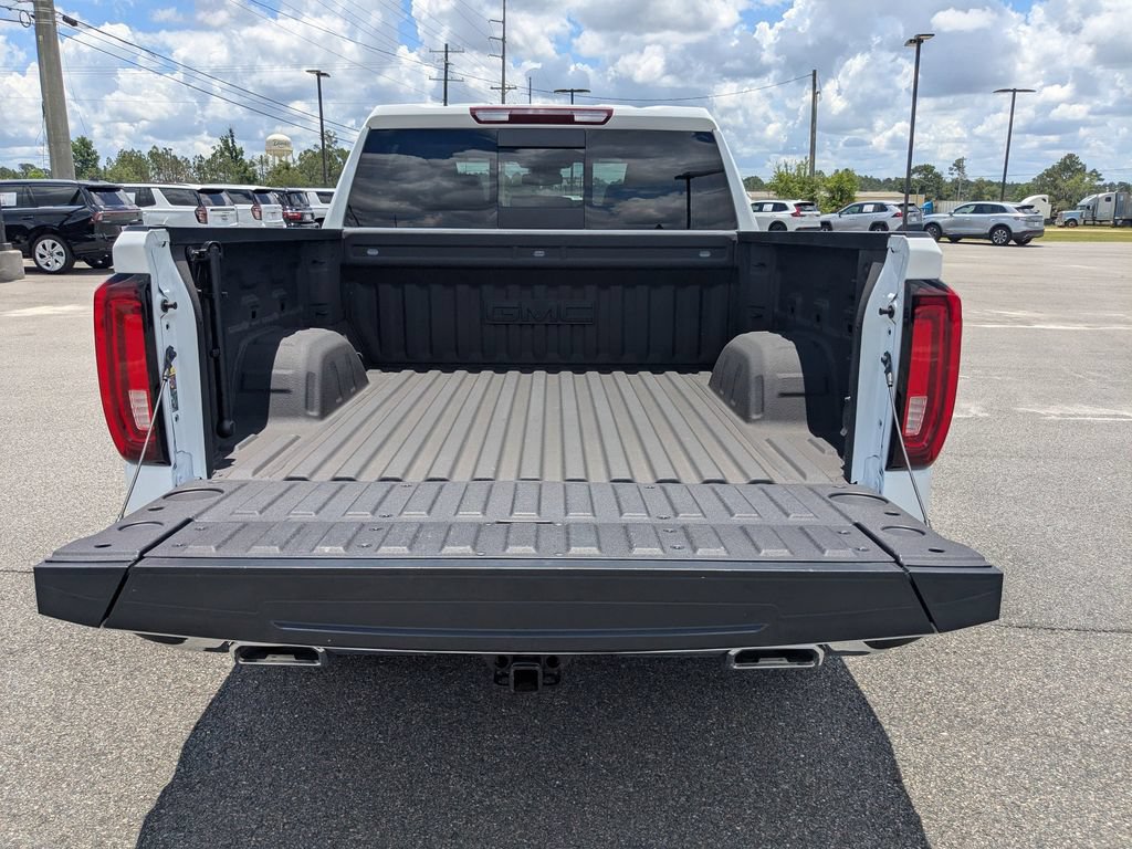 Used 2023 GMC Sierra 1500 SLT w/ SLT Premium Package AWD/4WD image 13