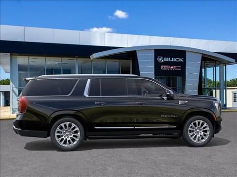 New 2026 GMC Yukon XL Denali w/ Denali Reserve Package AWD/4WD image 5