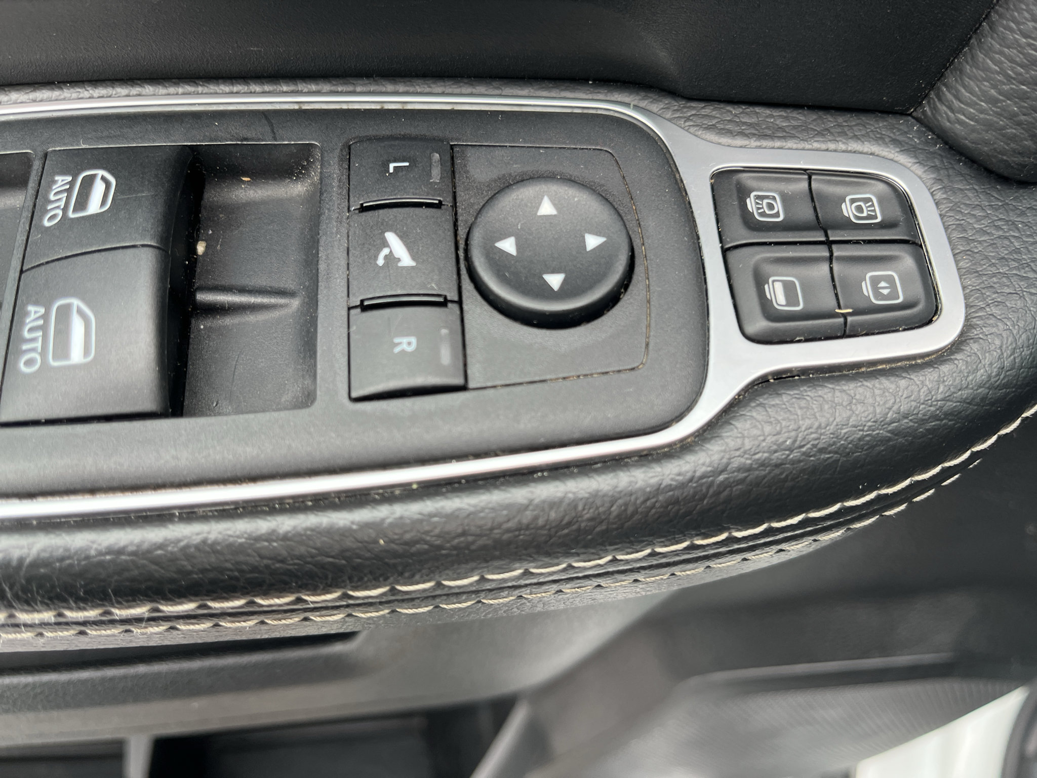 Used 2024 RAM 2500 Big Horn AWD/4WD image 17
