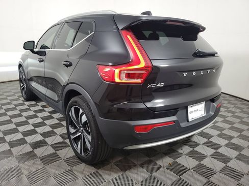 Certified 2023 Volvo XC40 B5 Ultimate w/ Protection Package Premier AWD/4WD image 6