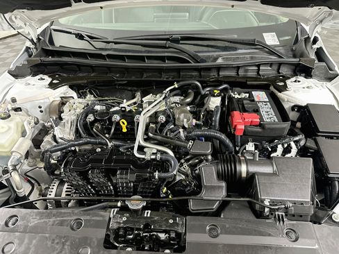 Used 2024 Nissan Altima 2.5 S FWD image 31