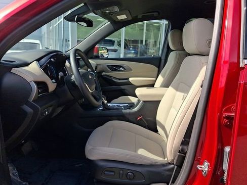 Used 2023 Chevrolet Traverse LT AWD/4WD image 13
