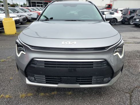 New 2025 Kia Niro SX Touring image 2