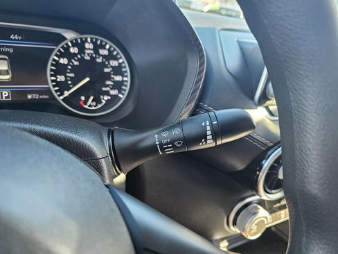 Used 2025 Nissan Sentra SV image 21