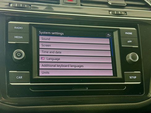 Used 2018 Volkswagen Tiguan S w/ 3rd Row Seat Package image 16