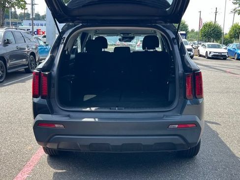 Certified 2023 Kia Sorento LX AWD/4WD image 10