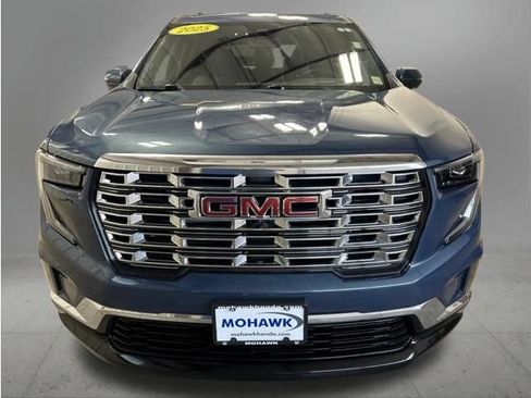 Used 2025 GMC Acadia Denali AWD/4WD image 9