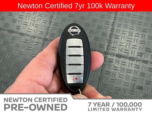 Used 2021 Nissan Rogue SL FWD image 34
