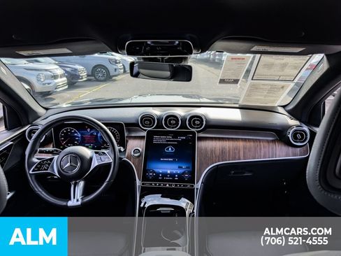 Used 2025 Mercedes-Benz GLC 350e 4MATIC image 24
