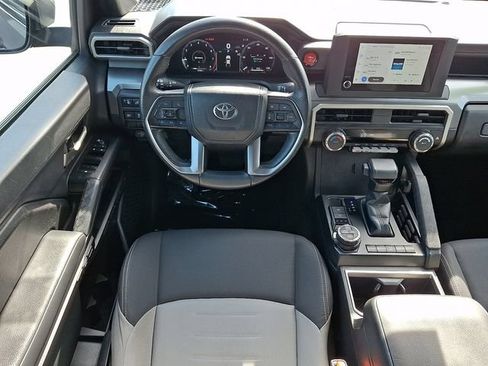 Certified 2024 Toyota Tacoma TRD Off-Road AWD/4WD image 11