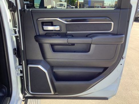 Used 2022 RAM 3500 Laramie image 40