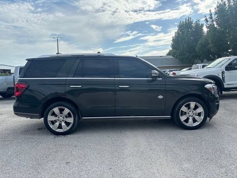 Used 2022 Ford Expedition King Ranch RWD image 4