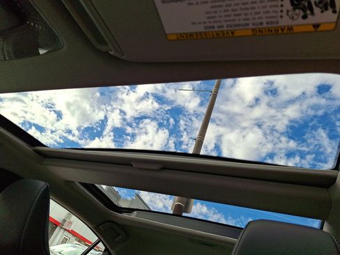 Used 2025 Toyota Prius AWD image 14