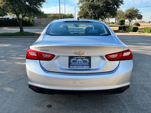 Used 2017 Chevrolet Malibu LS w/ LPO, Convenience Package 2 image 6