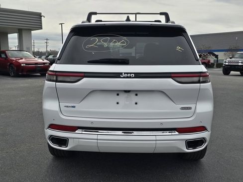 Used 2022 Jeep Grand Cherokee Overland image 11