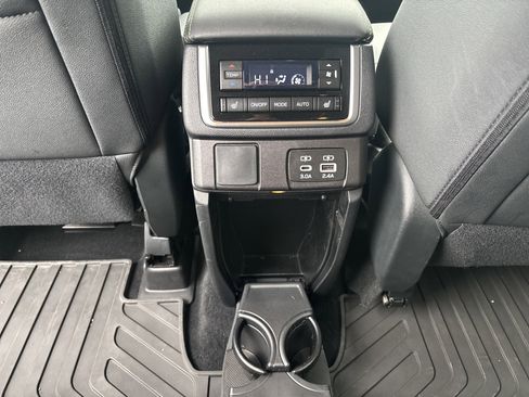 Used 2023 Subaru Ascent Onyx Edition Limited image 15