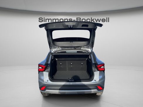 New 2026 Chevrolet Trax LT image 9