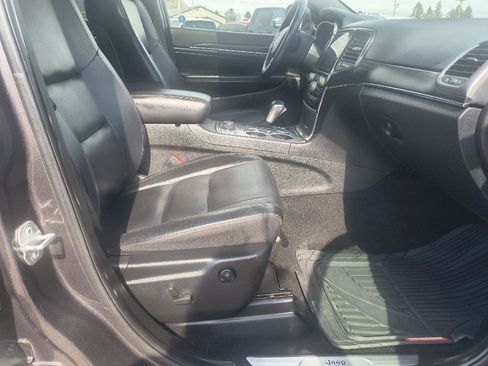 Used 2021 Jeep Grand Cherokee Limited AWD/4WD image 33