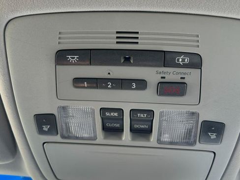 Used 2011 Lexus ES 350 FWD image 22