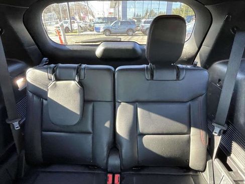 Used 2022 Ford Explorer ST-Line w/ Class IV Trailer Tow Package image 12