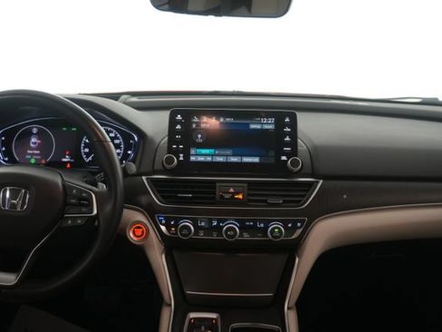 Used 2019 Honda Accord Touring image 24