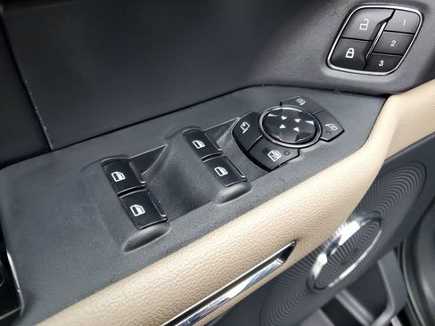 Used 2023 Ford Expedition Max XLT image 27