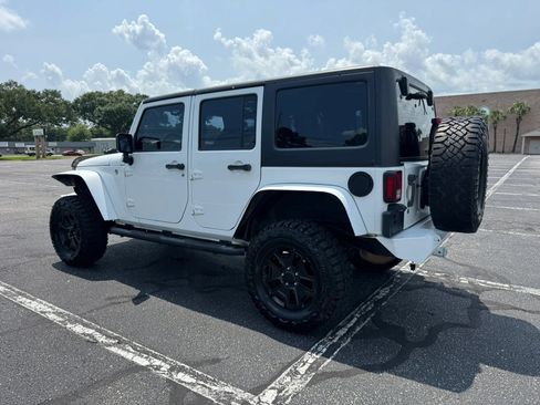 Used 2013 Jeep Wrangler Unlimited Sport w/ Connectivity Group AWD/4WD image 8