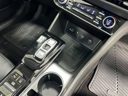 Certified 2023 Hyundai Sonata Limited FWD image 22