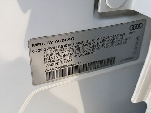 Certified 2025 Audi A6 e-tron Premium Plus w/ Premium Plus AWD/4WD image 27