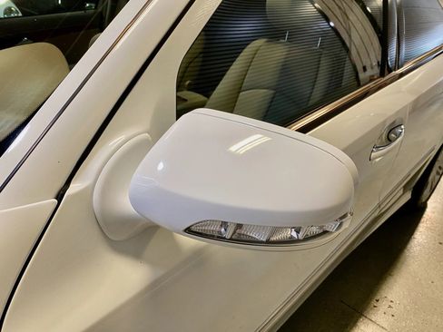 Used 2008 Mercedes-Benz E 350 Sedan image 21