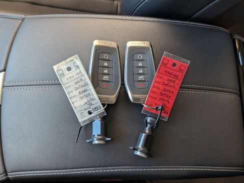 Used 2025 INFINITI QX60 Luxe image 40