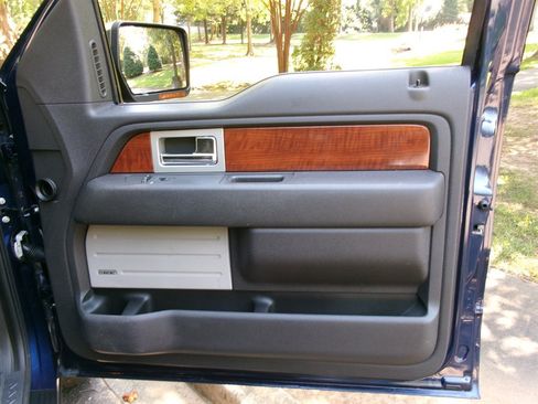 Used 2010 Ford F150 Lariat AWD/4WD image 21