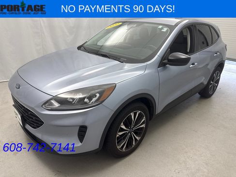 Used 2022 Ford Escape SE w/ SE Sport Appearance Package AWD/4WD image 5