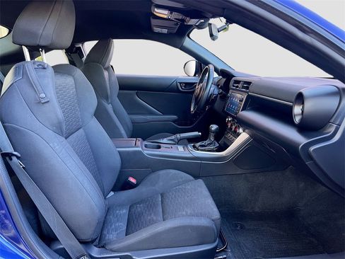 Used 2022 Toyota GR86 image 26