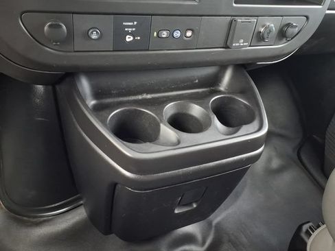 Used 2019 Chevrolet Express 3500 w/ Power Convenience Package RWD image 23