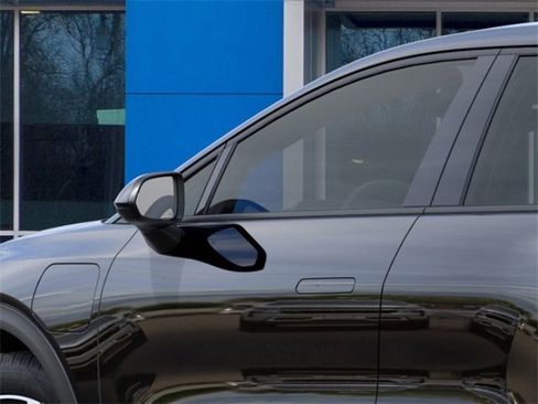 New 2026 Chevrolet Equinox EV LT image 12