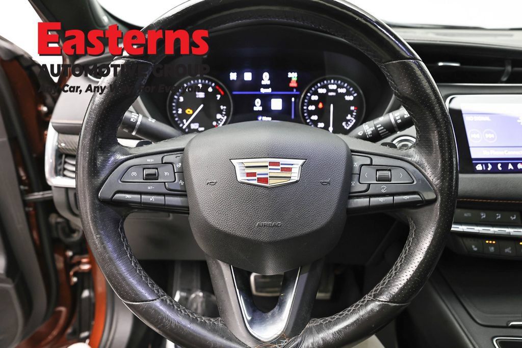 Used 2019 Cadillac XT4 Sport AWD/4WD image 12