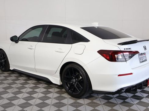 Used 2025 Honda Civic Sport image 5