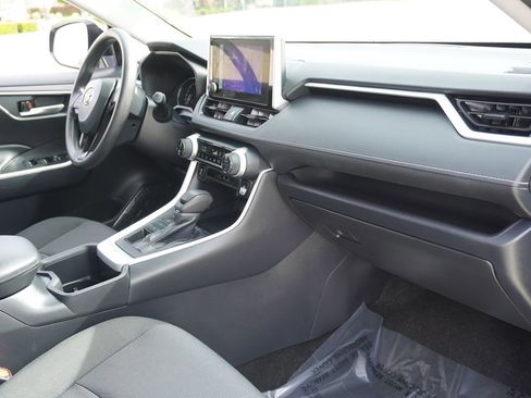 Used 2025 Toyota RAV4 XLE w/ Convenience Package image 15