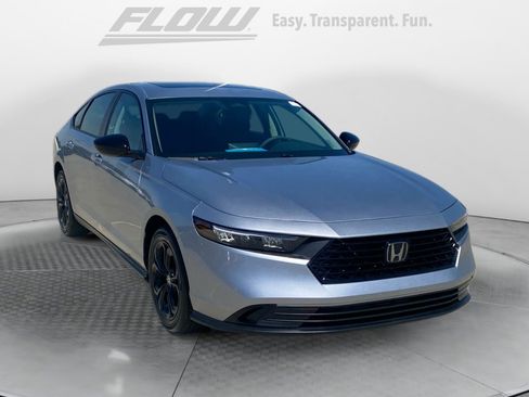 Used 2025 Honda Accord SE image 1