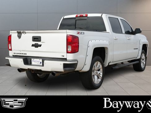 Used 2018 Chevrolet Silverado 1500 LTZ Z71 w/ LTZ Plus Package AWD/4WD image 5