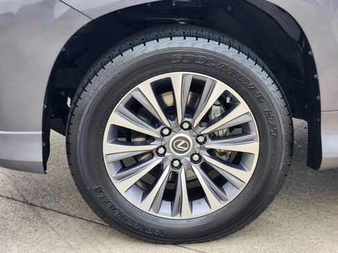 Used 2022 Lexus GX 460 Luxury w/ Off Road Package image 9