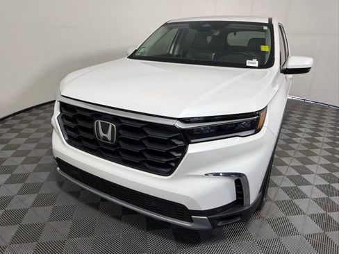 Used 2023 Honda Pilot EX-L image 2
