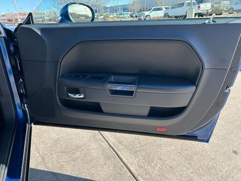 Used 2010 Dodge Challenger R/T image 26