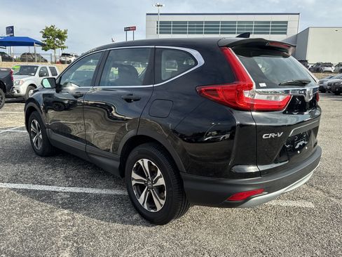 Used 2018 Honda CR-V LX image 7