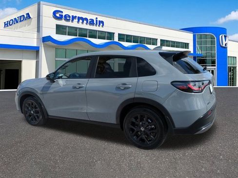 Certified 2025 Honda HR-V Sport image 7
