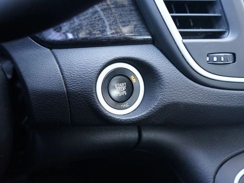 Used 2015 Chrysler 200 C w/ Navigation & Sound Group I image 27