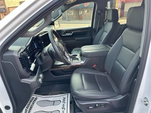 Used 2025 GMC Sierra 1500 Elevation w/ Elevation Premium Package AWD/4WD image 21